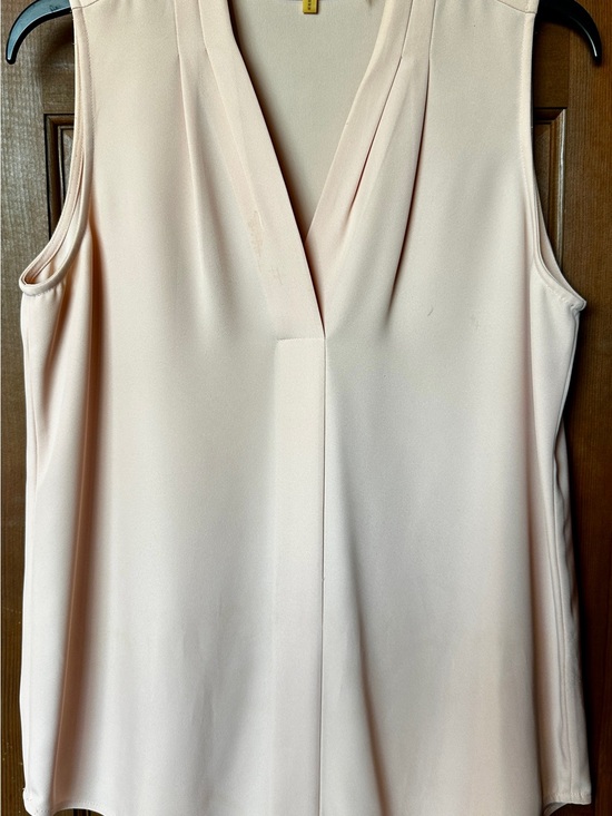 Calvin Klein Tops - Calvin Klein Pale Blush V-Neck Sleeveless Camisole